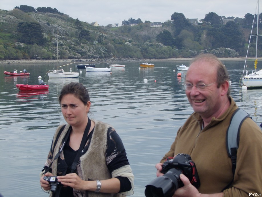 Virginie Aviolat (O-F) et Philippes Bescond (Le T�l�gramme) �  T�r�nez le 24 avril 2010. Photo pyb29